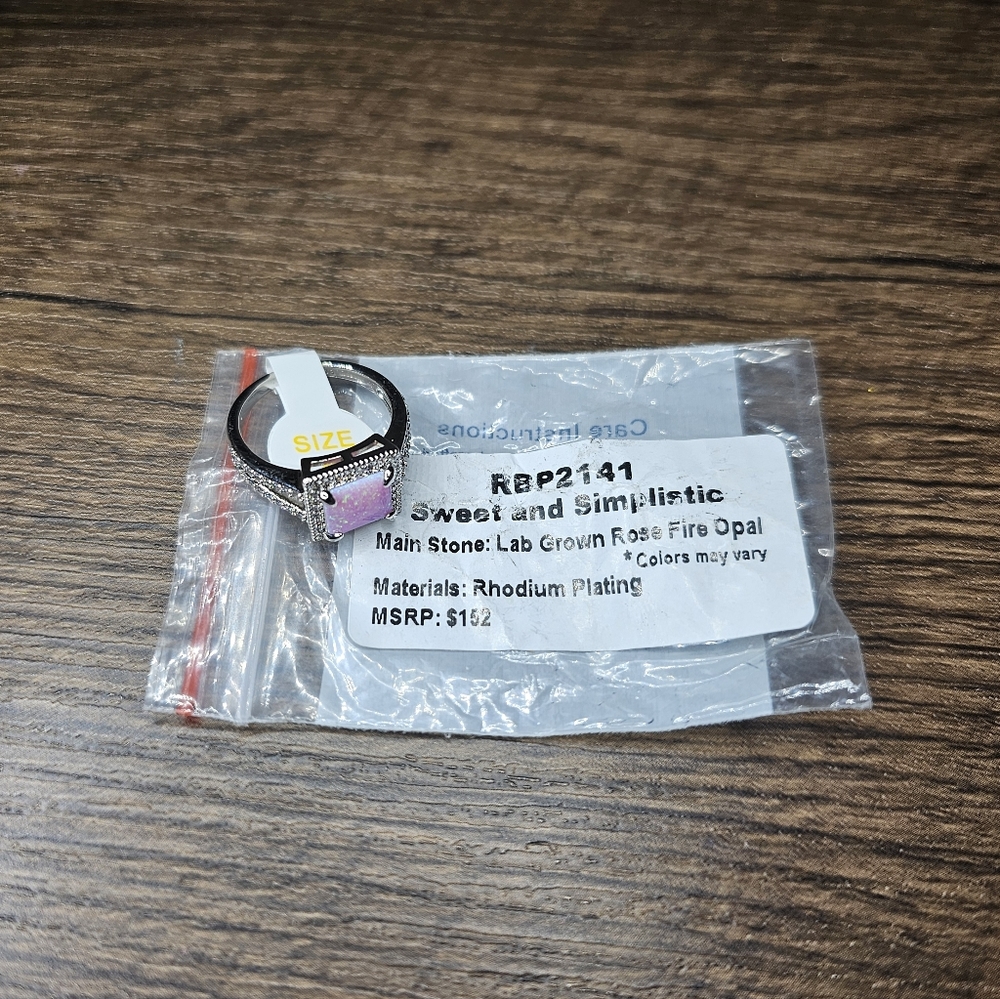 BP RING SIZE 7 SWEET AND SIMPLISTIC